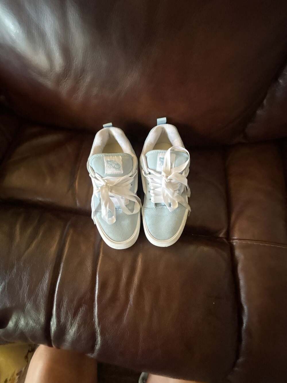 Vans - Picture 2 of 8